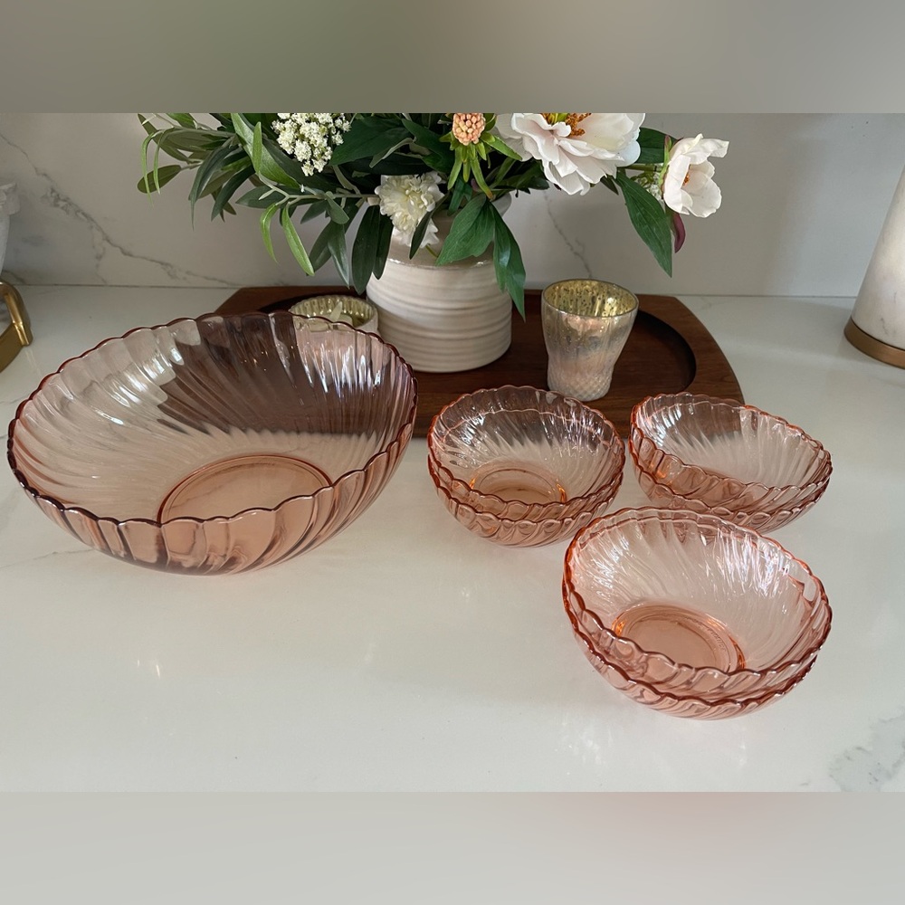 vintage Arcoroc Rosaline pink swirl glass serving bowls.